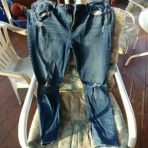 Dark wash ripped skinny jeans